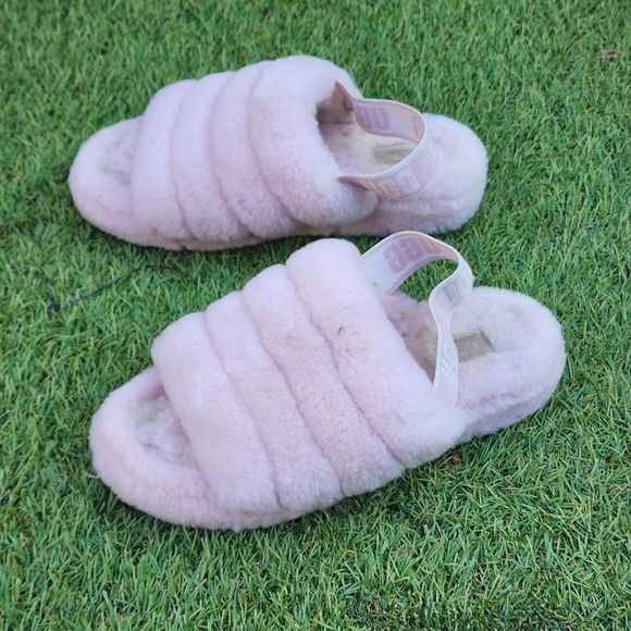 UGG FLUFF YEAH - Women's Sliper - SIZE 8 - Picture 1 of 8